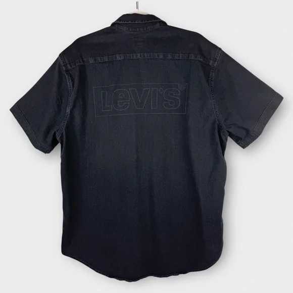 Levi's Men's Black Short Sleeve Button Down Shirt XL Logo Across Back Relaxed - Picture 2 of 10